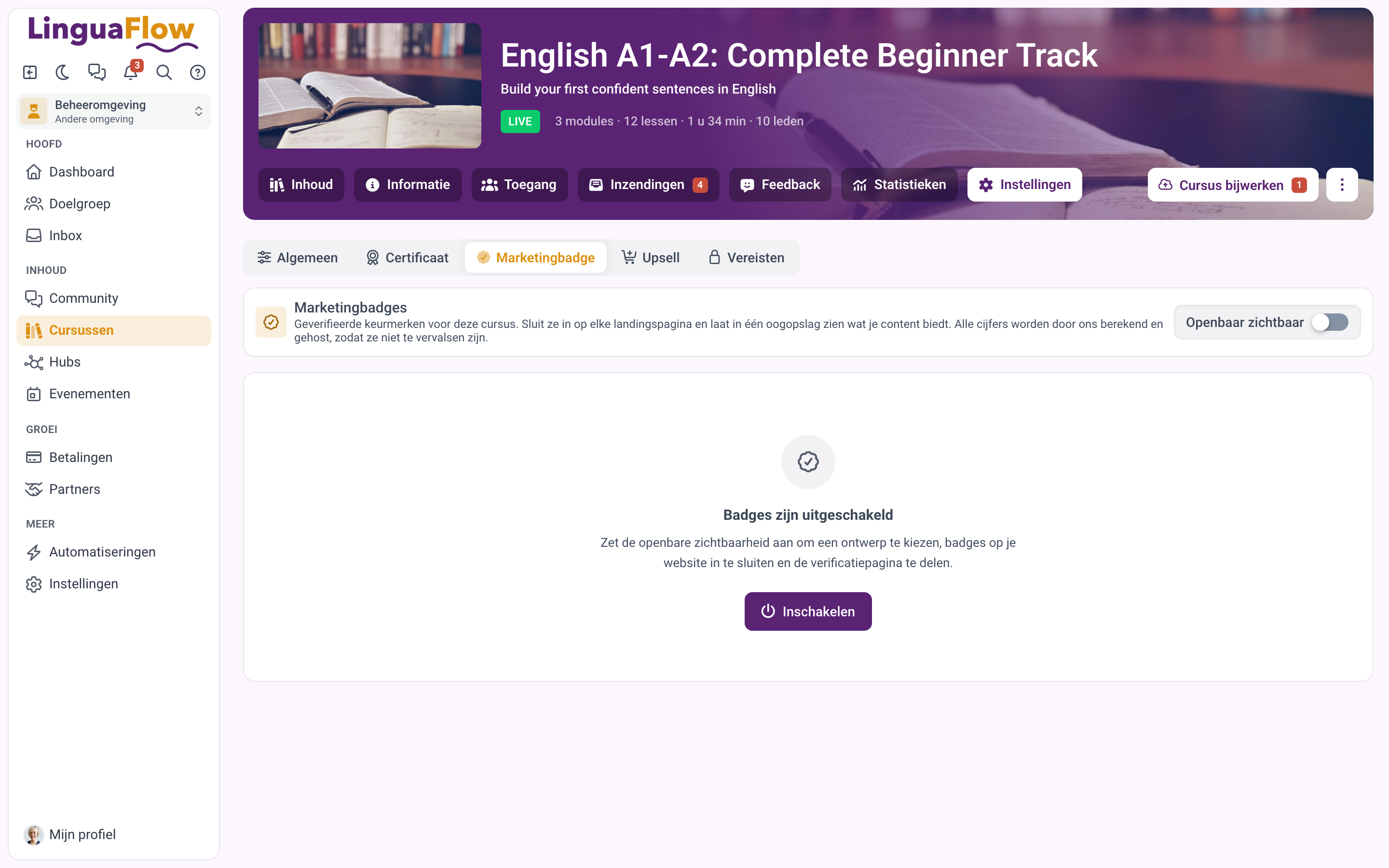 De marketingbadge-instellingen van een cursus met de badgeontwerpen om uit te kiezen.